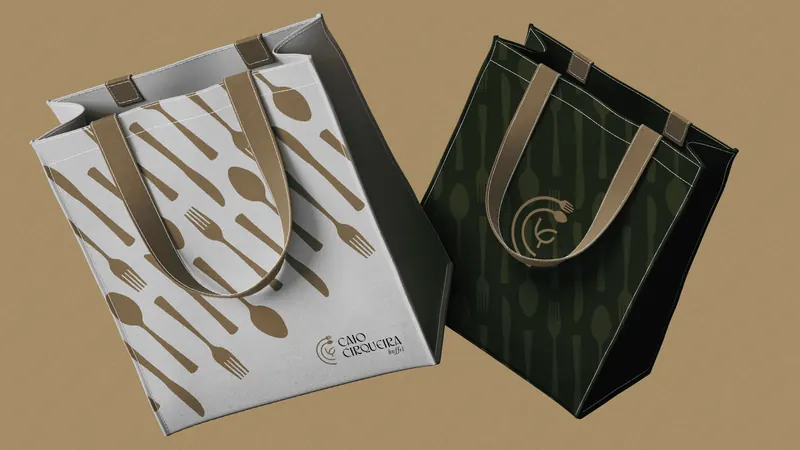 Sacolas com padronagem de talheres